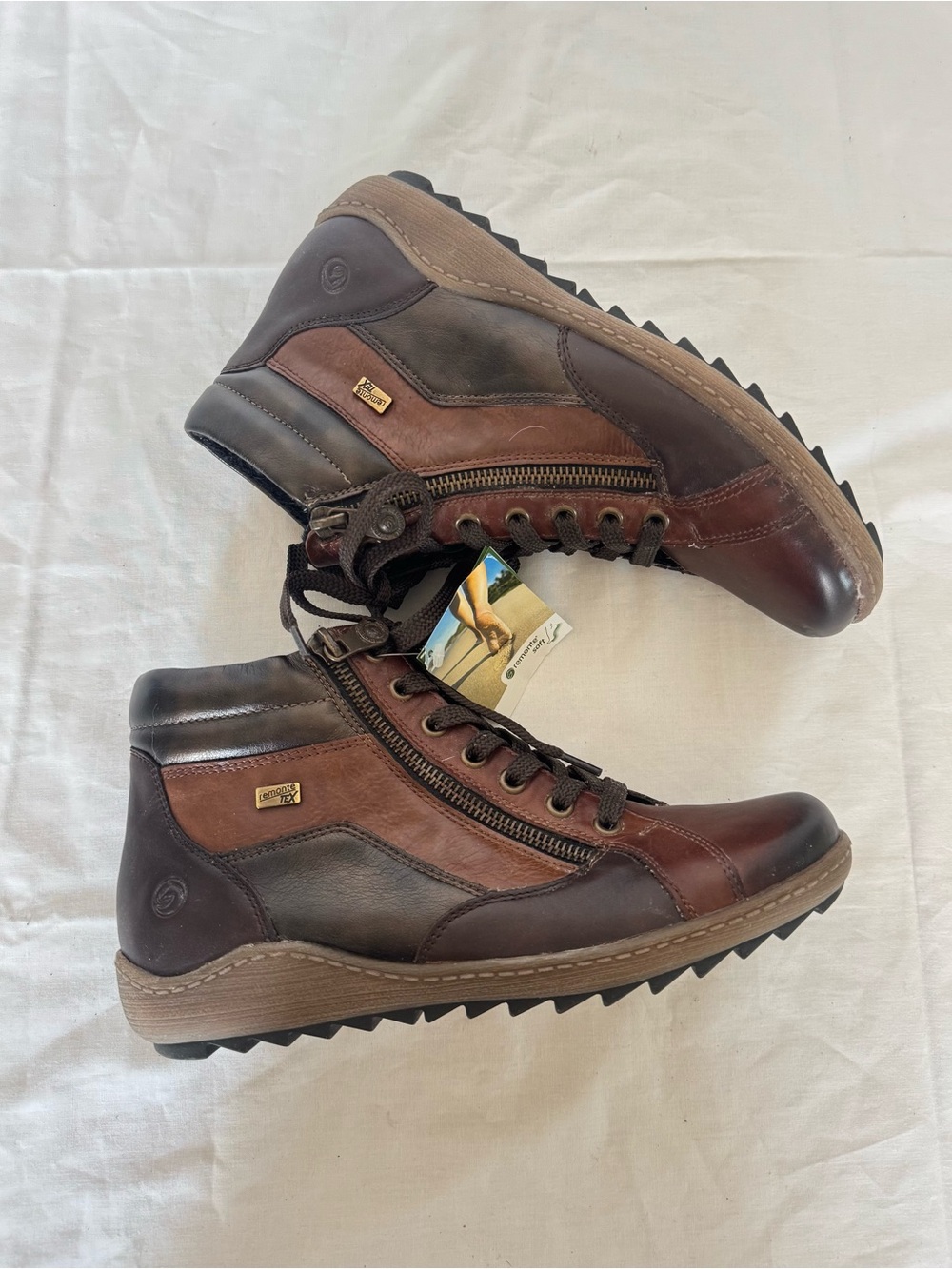 NWT Remonte Liv 58 water-resistant Boots Size 7